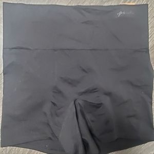 Victoria's secret pink highwasted boy shorts Size large.